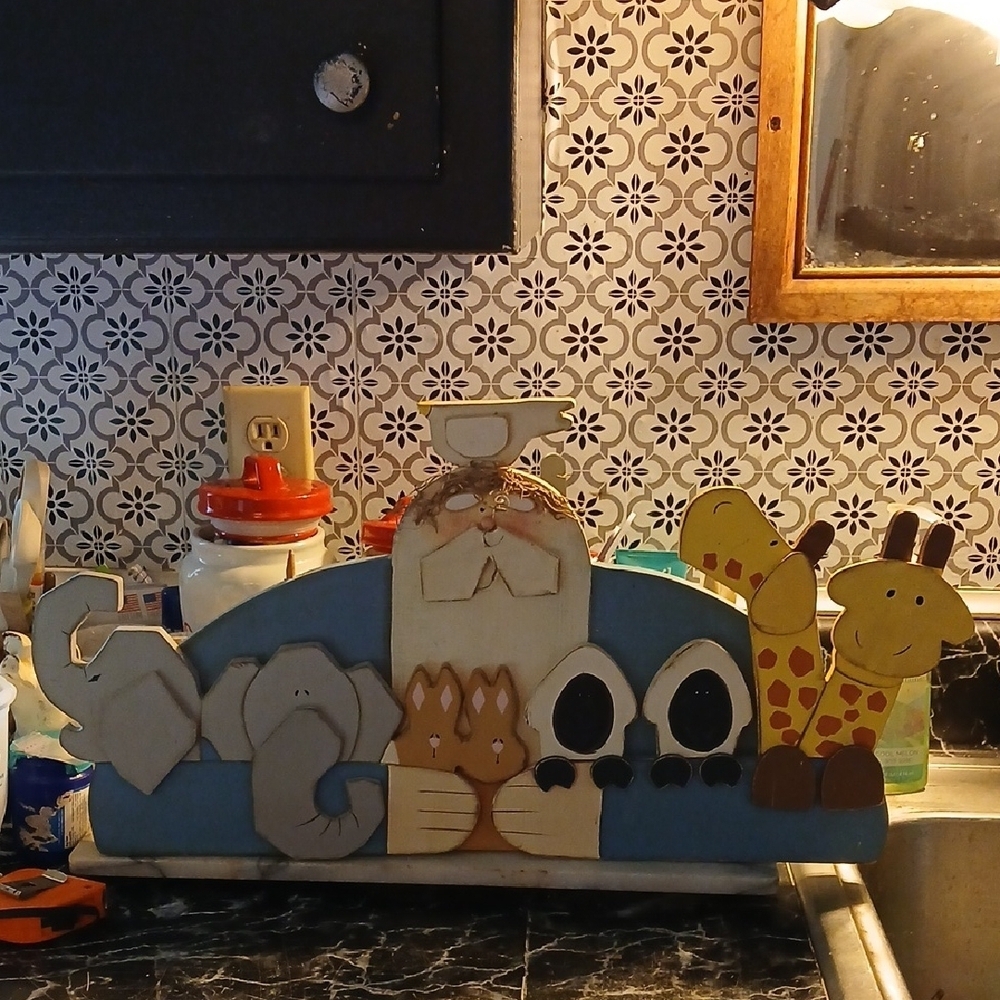 Vintage Blue and Yellow Animal Decor